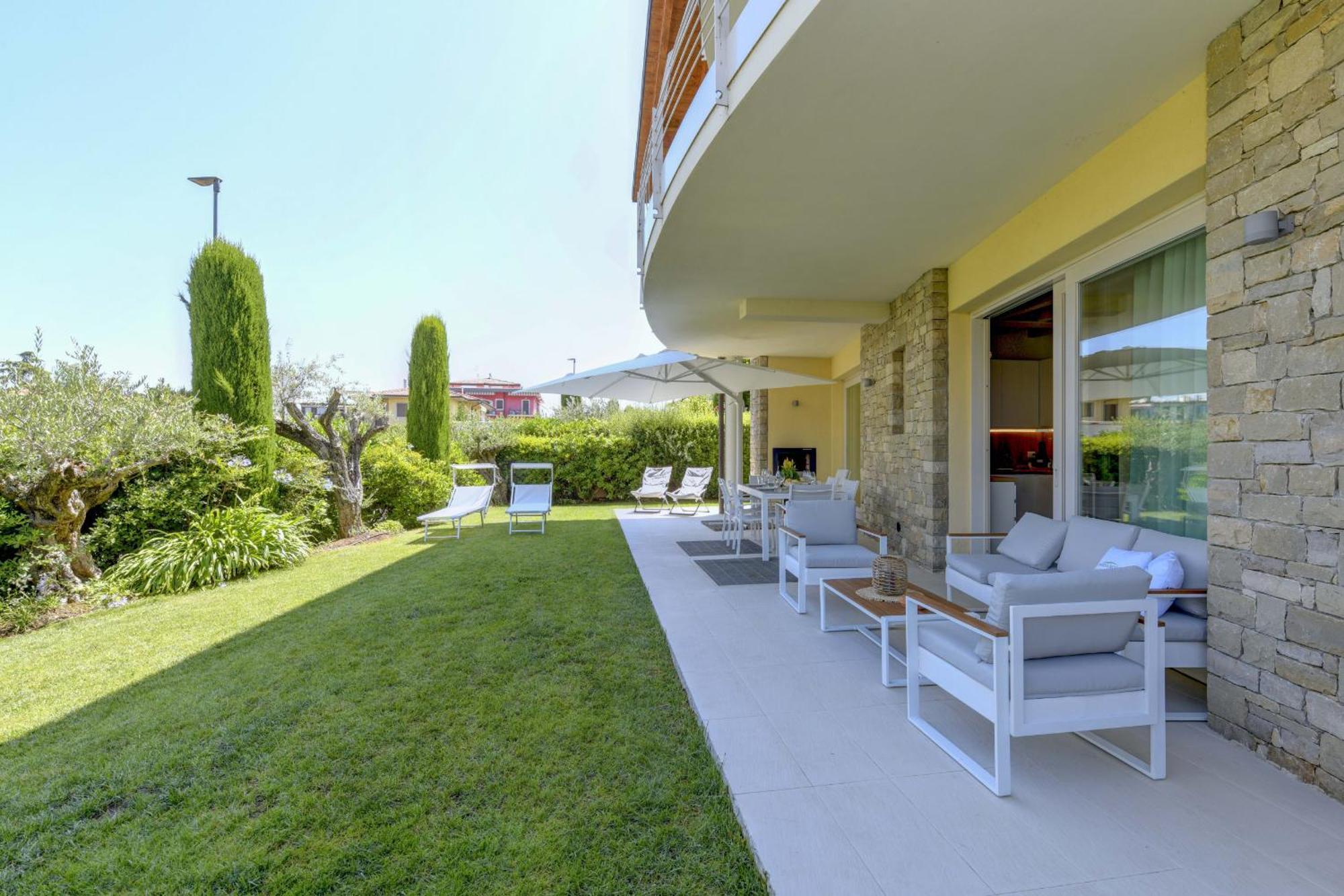 Caesar Sirmione Luxury Apartments Exterior foto