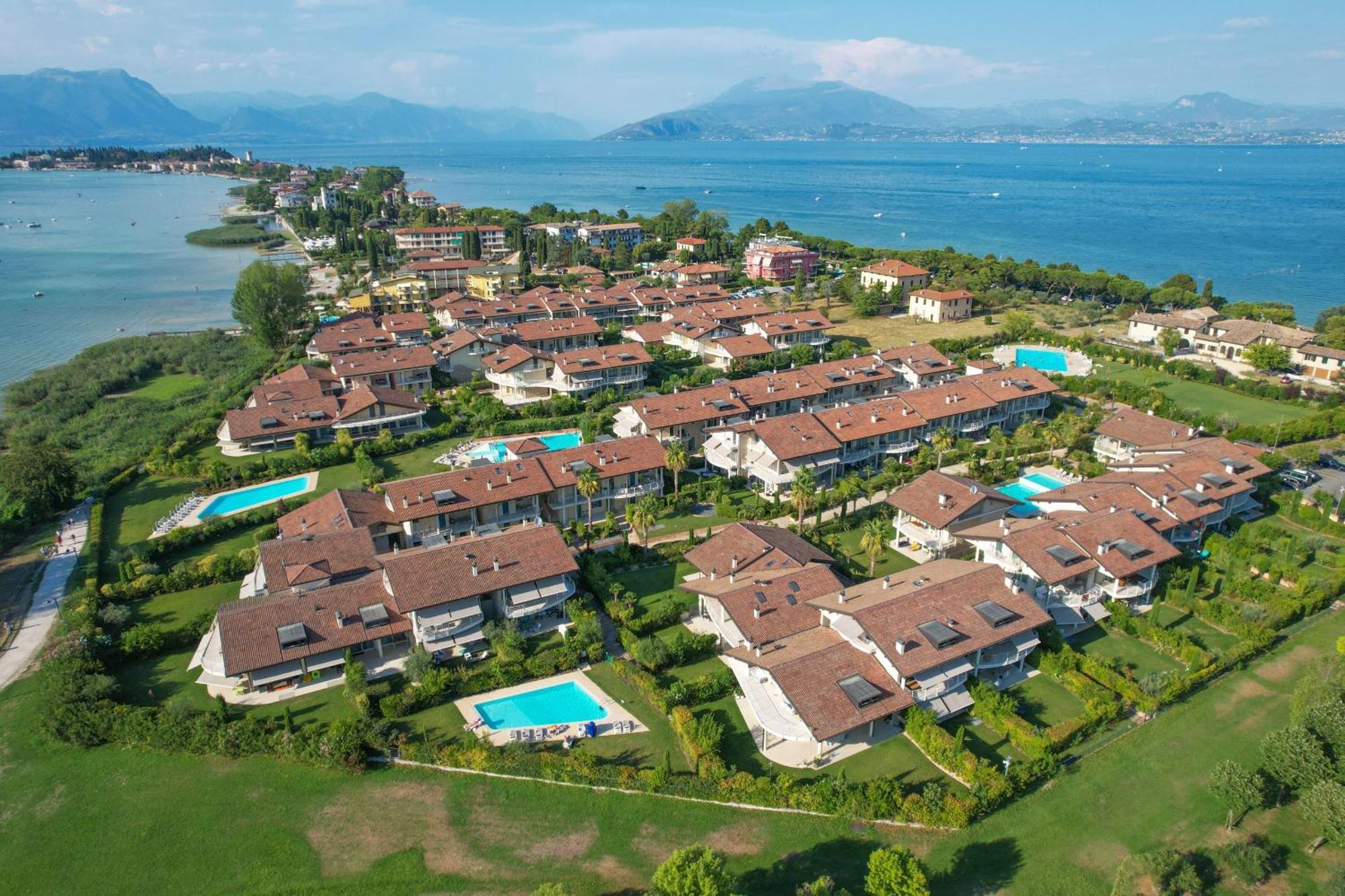Caesar Sirmione Luxury Apartments Exterior foto